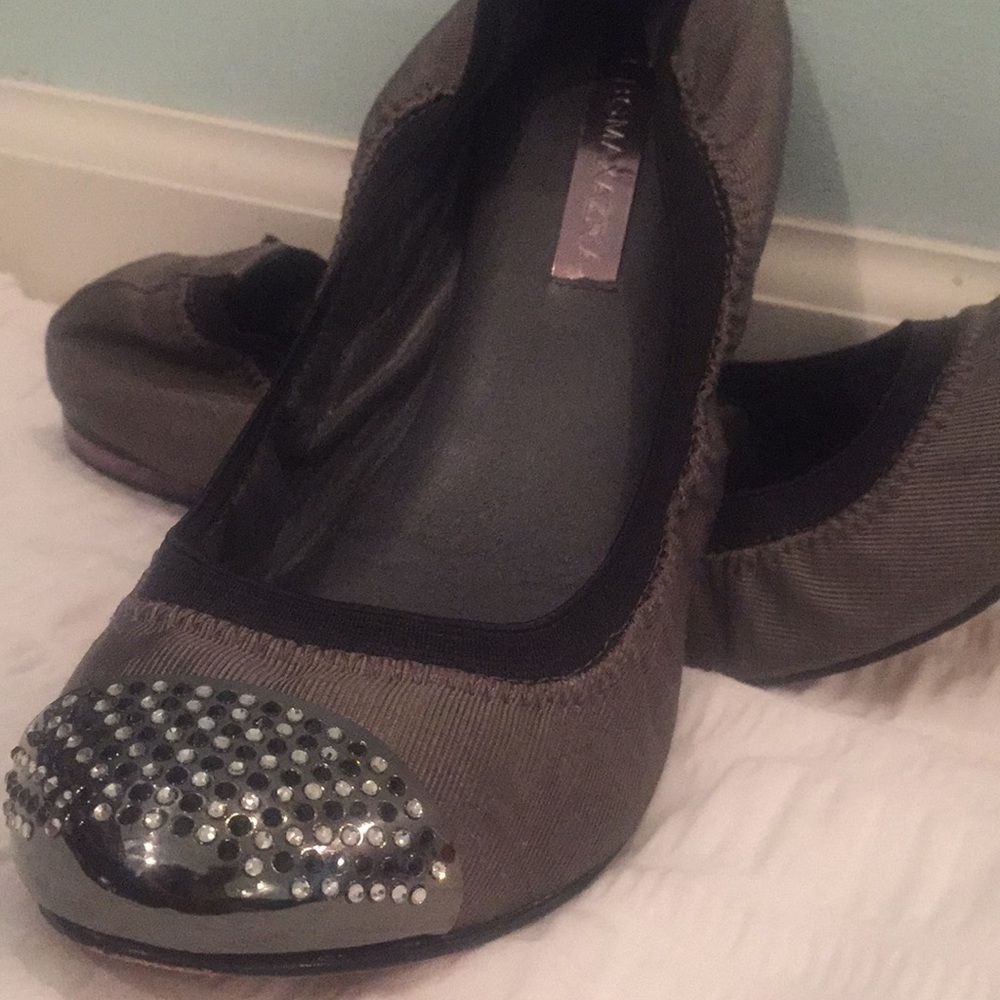BCBG flats